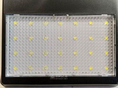 拆解报告 五块八包邮的28LED天黑常亮太阳能壁灯，探究其内在奥秘